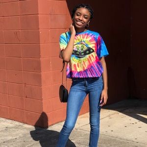 Meet your Posher, Ajha